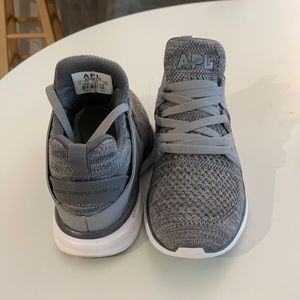 APL Ascend Sneaker